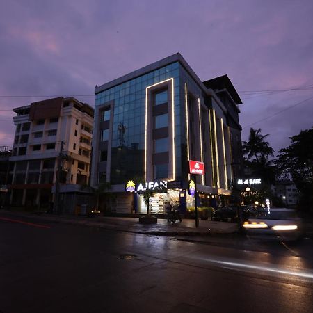 Royal Plaza Suites Mangalore Exterior foto