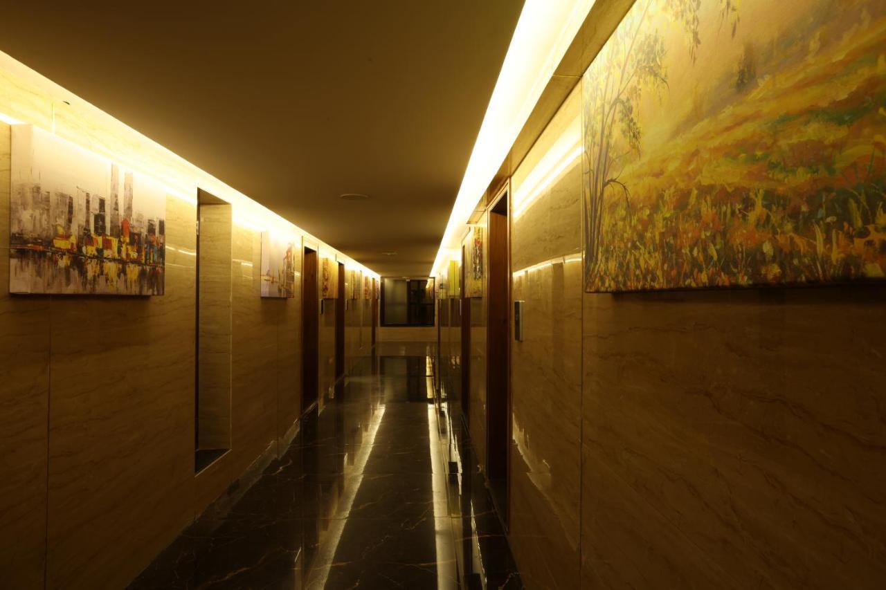 Royal Plaza Suites Mangalore Exterior foto