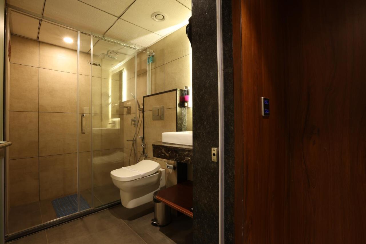 Royal Plaza Suites Mangalore Exterior foto