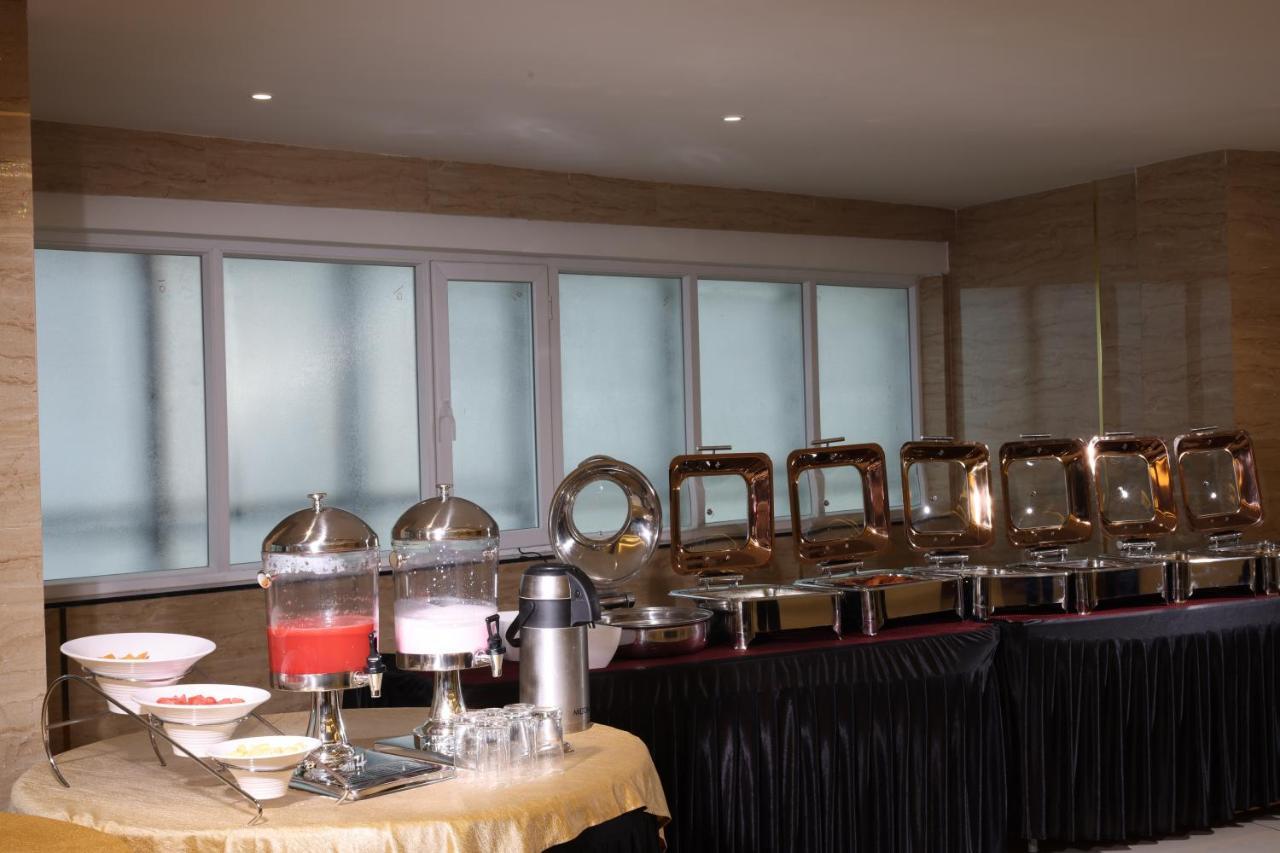 Royal Plaza Suites Mangalore Exterior foto